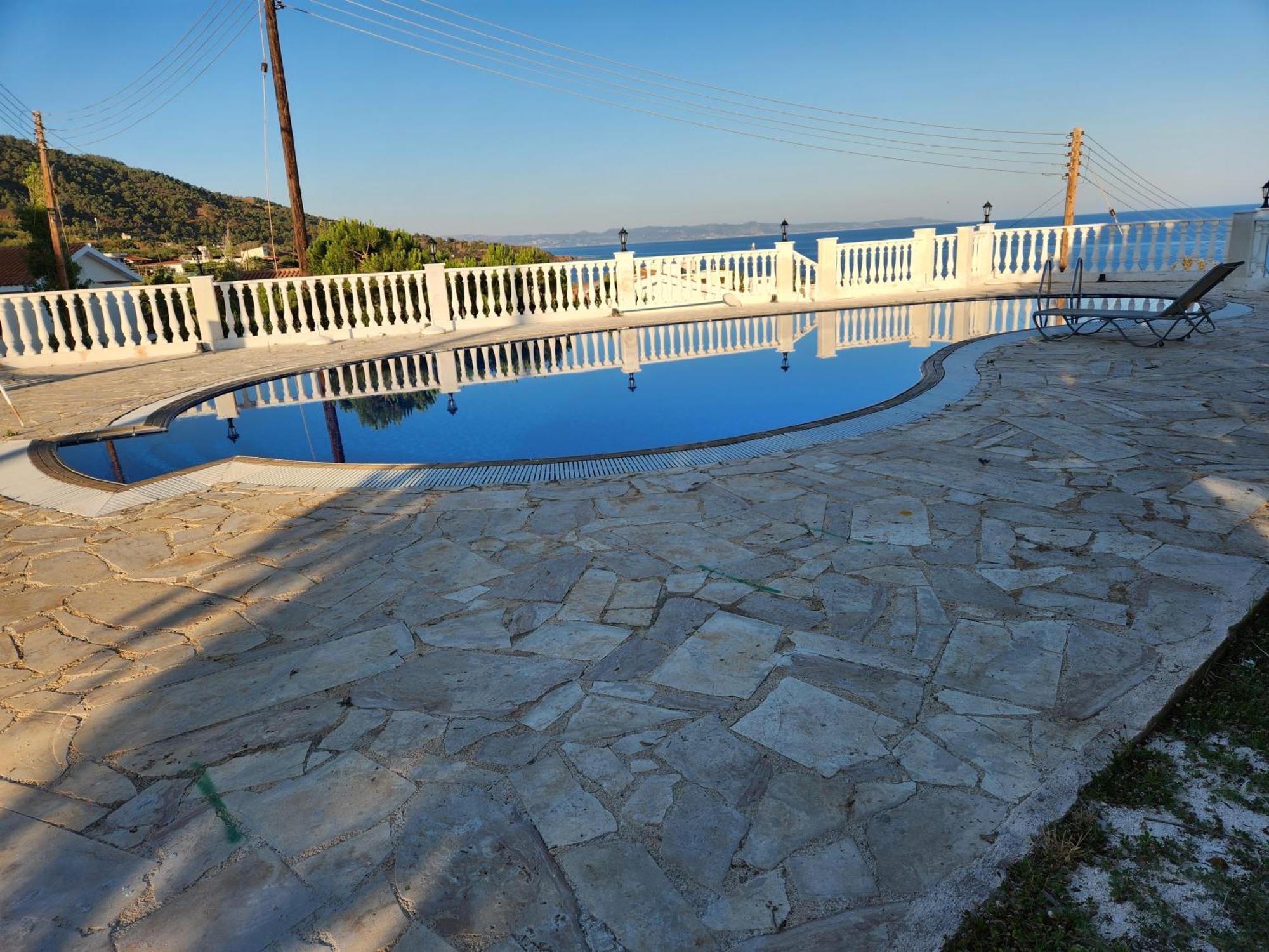 Serena Vacation Home Pomos Zewnętrze zdjęcie
